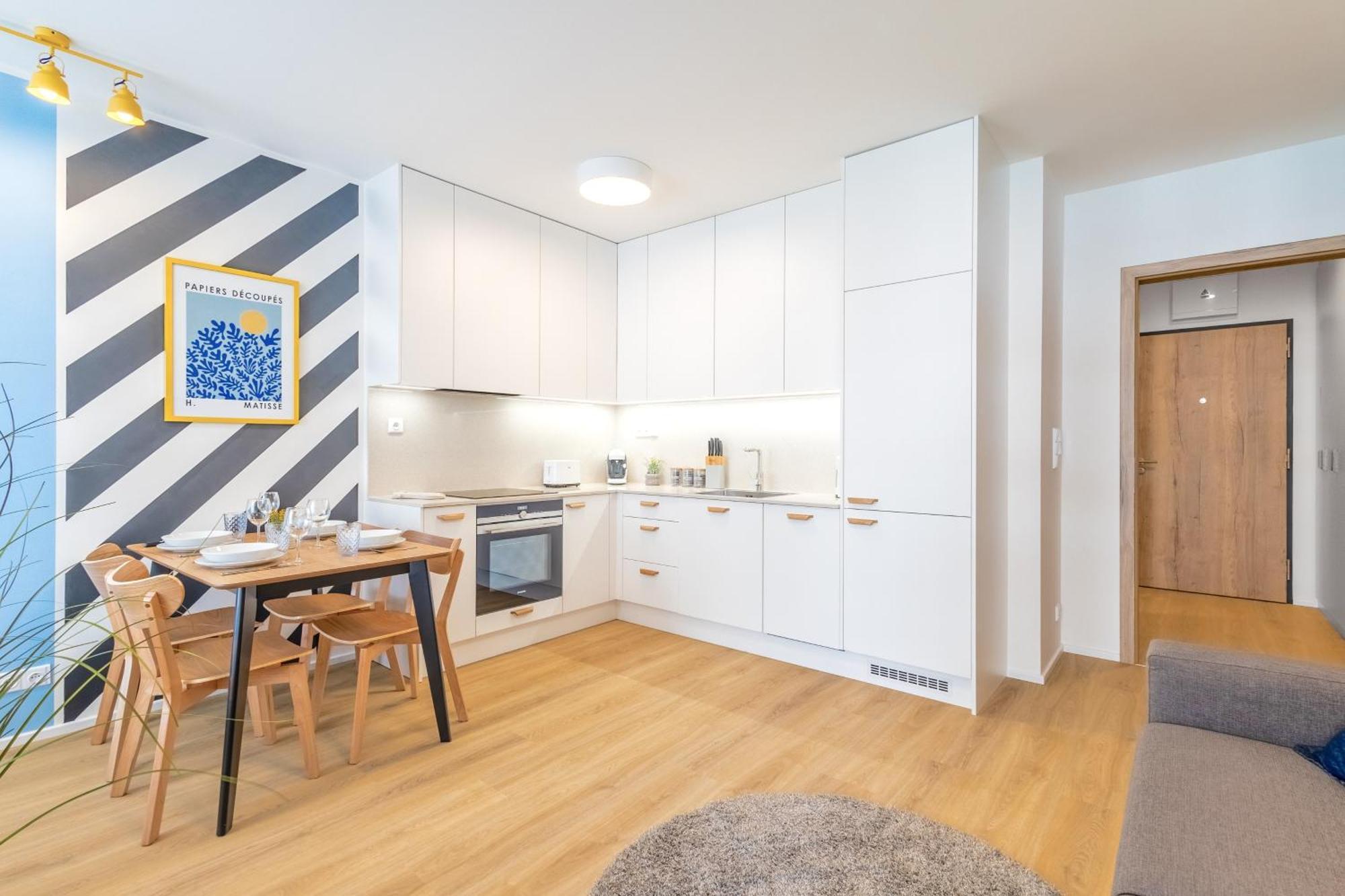 Yellow Apartment - Balcony, Free Parking, By Gravity Praga Exterior foto